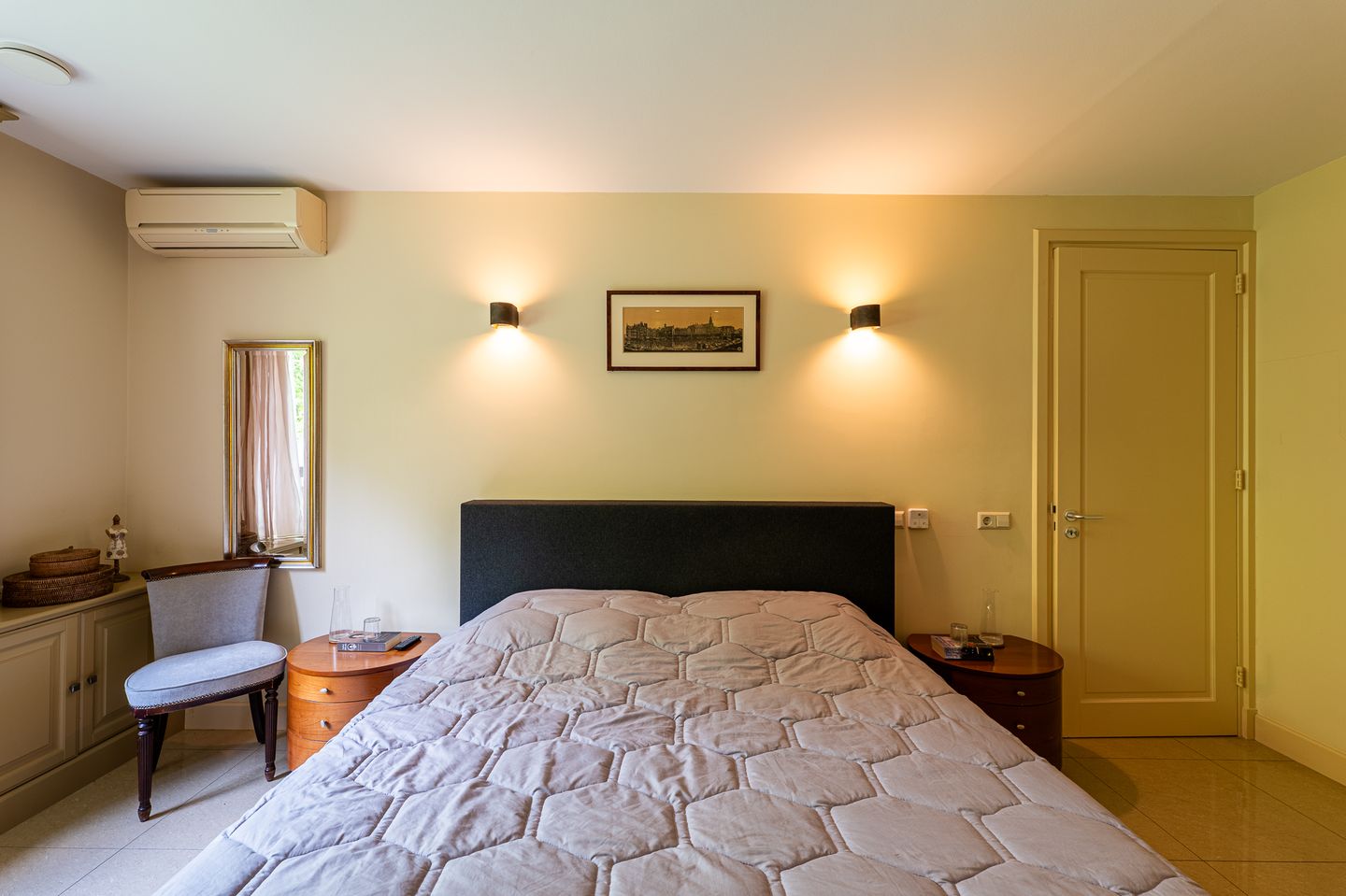 Luxurious Corner Apartment with Panoramic Park Views in Hilversum — 25