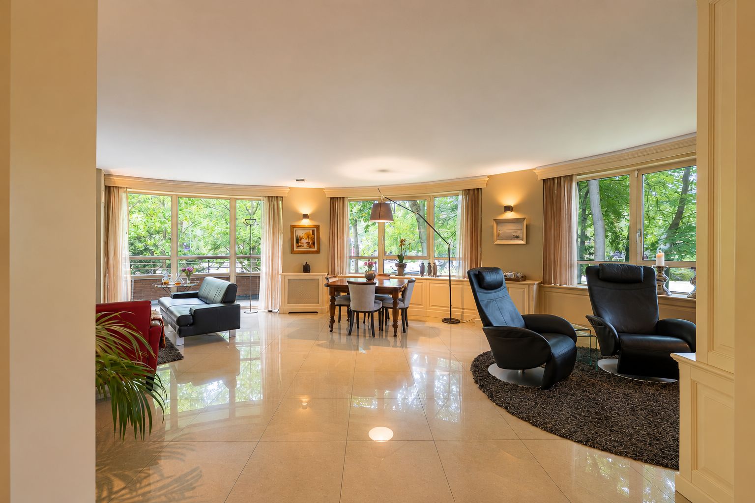 Luxurious Corner Apartment with Panoramic Park Views in Hilversum — 12