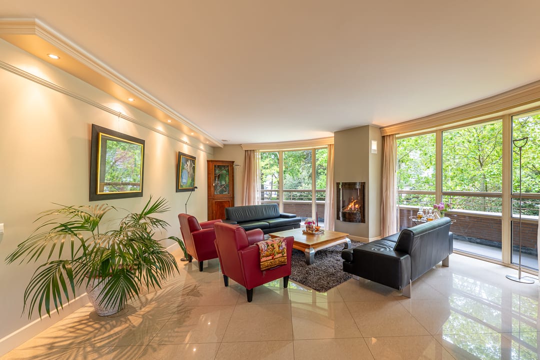 Luxurious Corner Apartment with Panoramic Park Views in Hilversum — 13