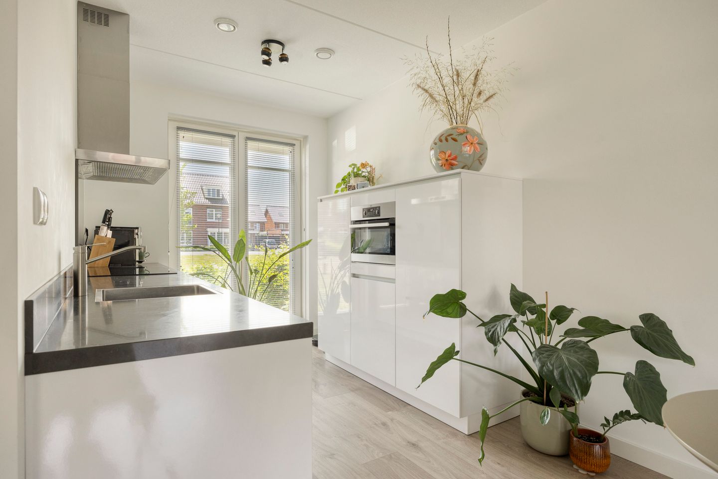 Modern Energy-Efficient Terraced Home in Family-Friendly Boxtel Neighborhood — 14