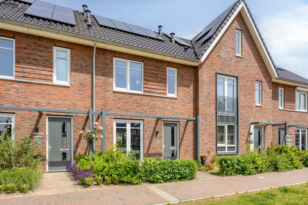 Modern Energy-Efficient Terraced Home in Family-Friendly Boxtel Neighborhood — 43