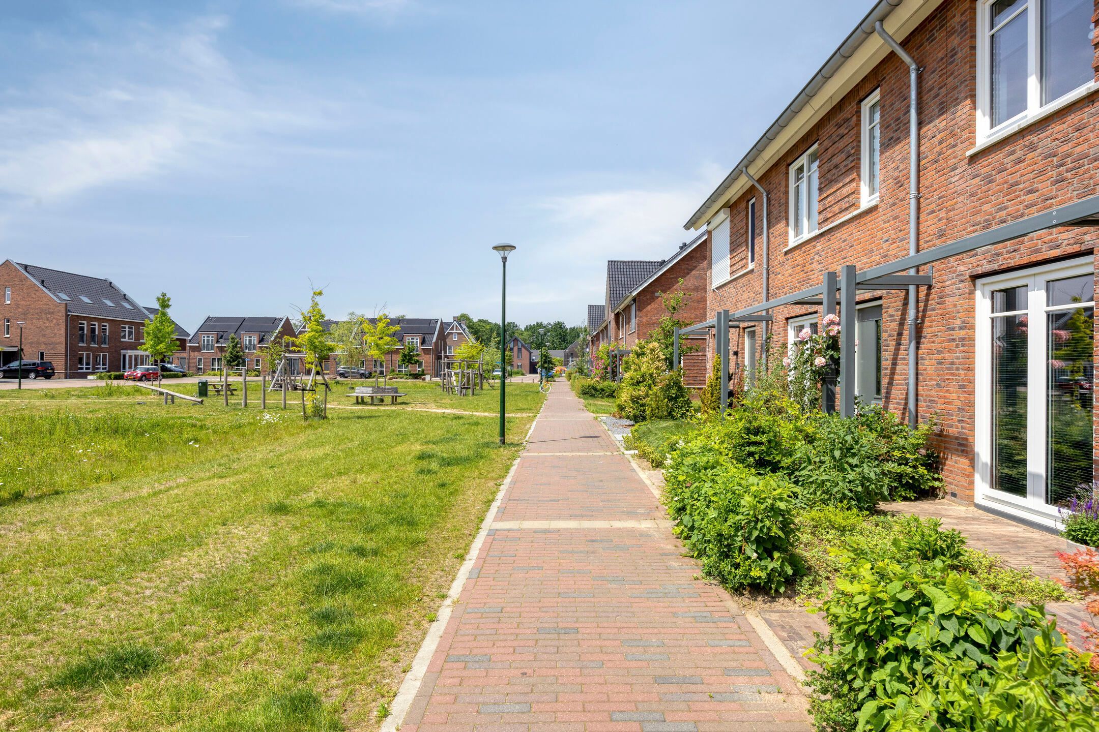 Modern Energy-Efficient Terraced Home in Family-Friendly Boxtel Neighborhood — 45