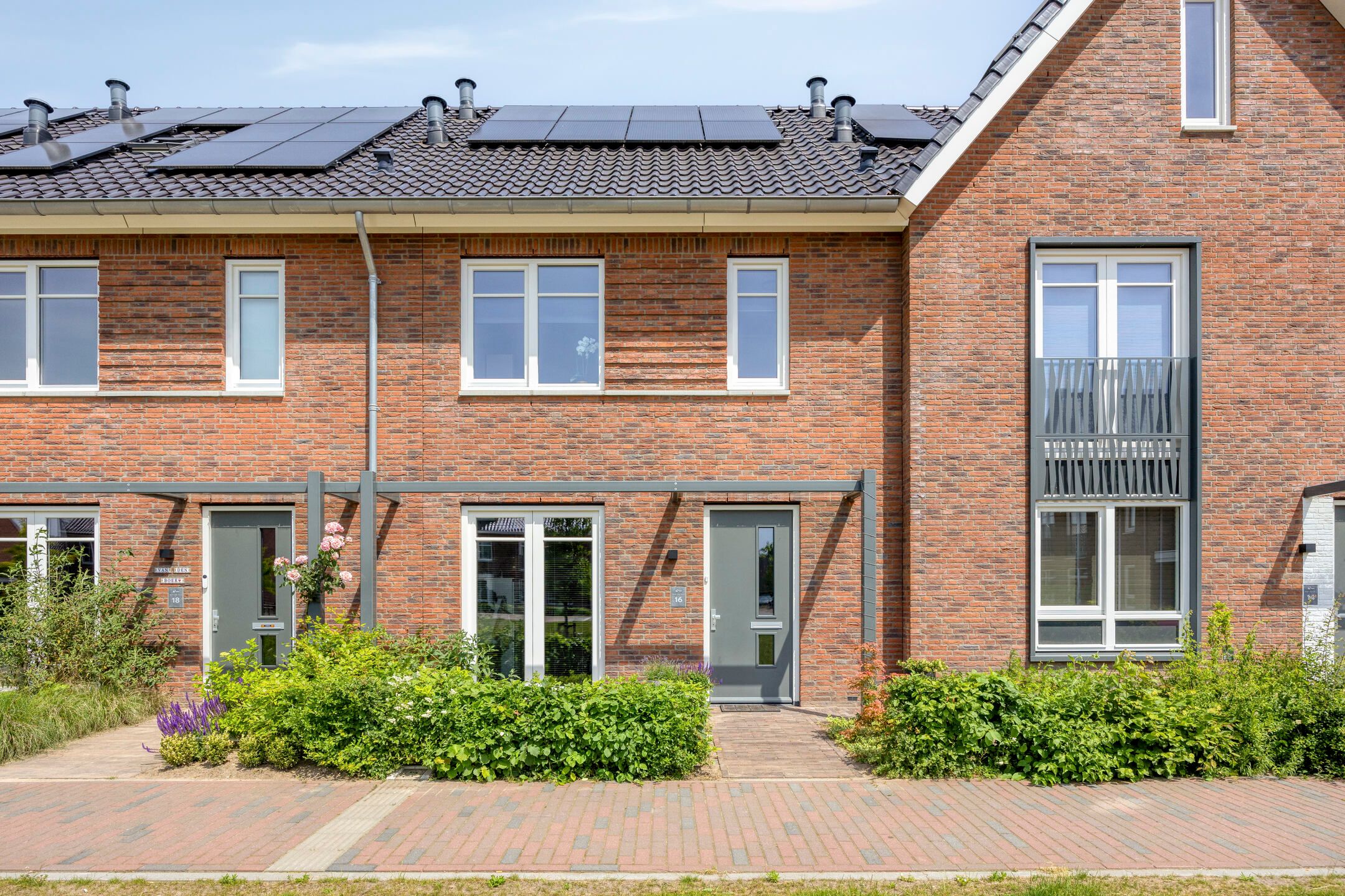 Modern Energy-Efficient Terraced Home in Family-Friendly Boxtel Neighborhood — 42