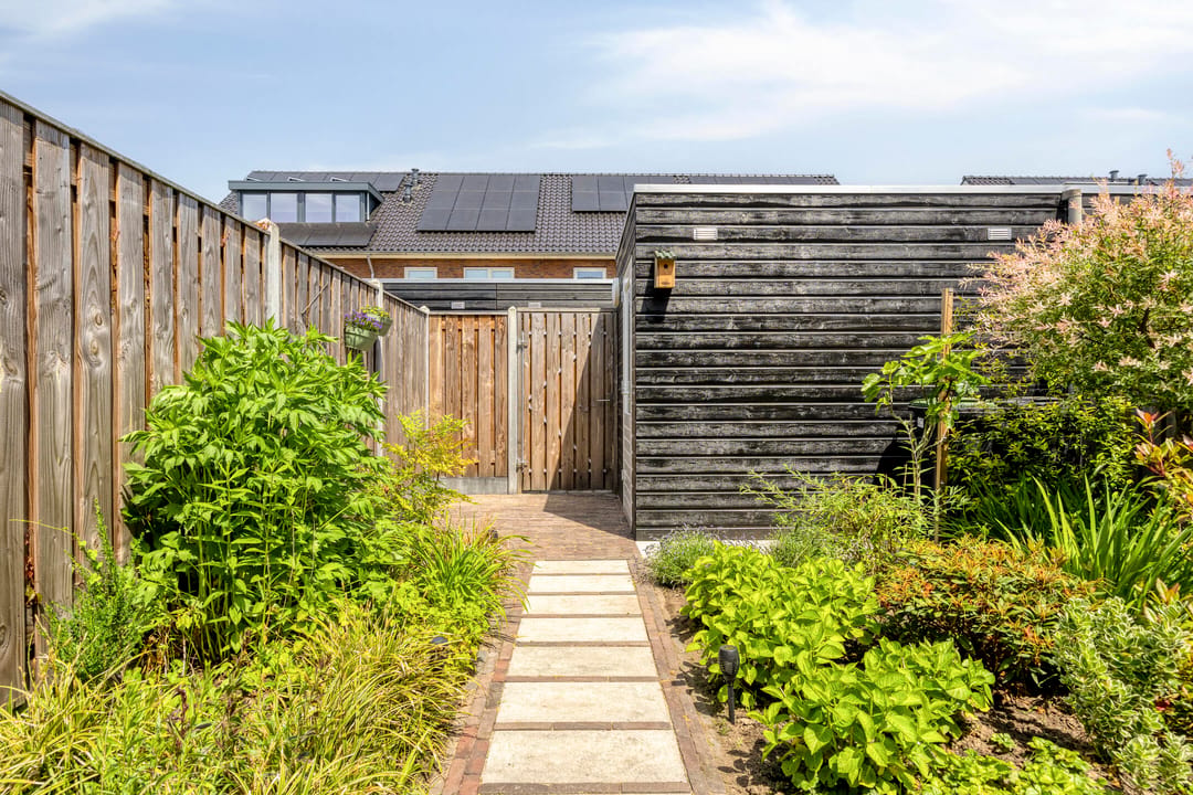 Modern Energy-Efficient Terraced Home in Family-Friendly Boxtel Neighborhood — 37