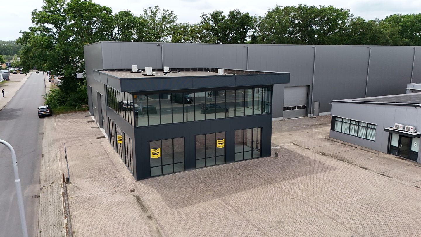 View photo 1 of Van den Broekeweg 6