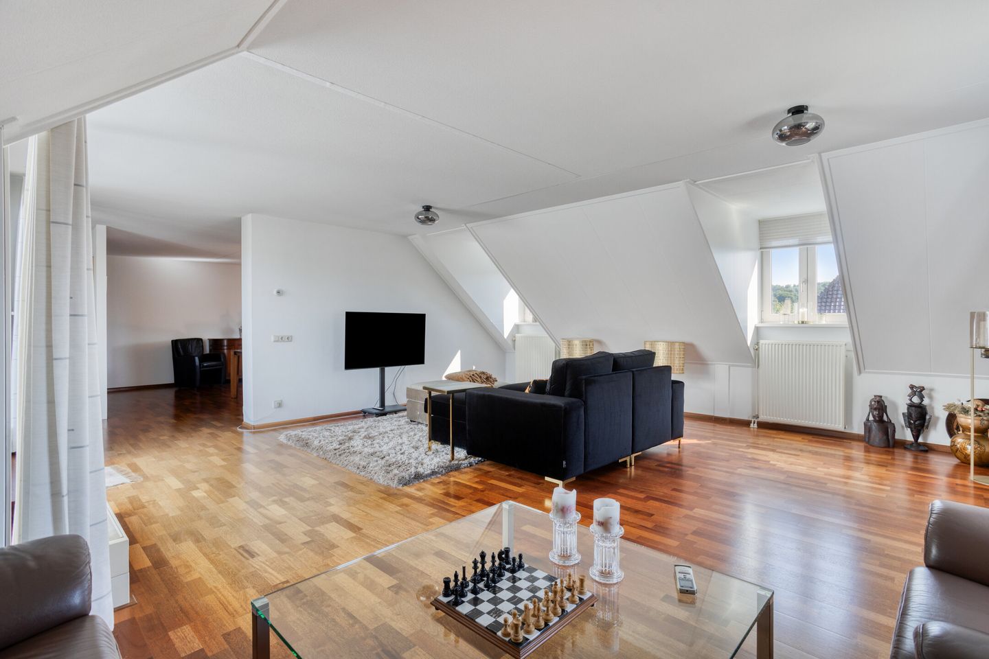 Exclusive Penthouse with Spacious Rooftop Terrace near Château St. Gerlach — 10