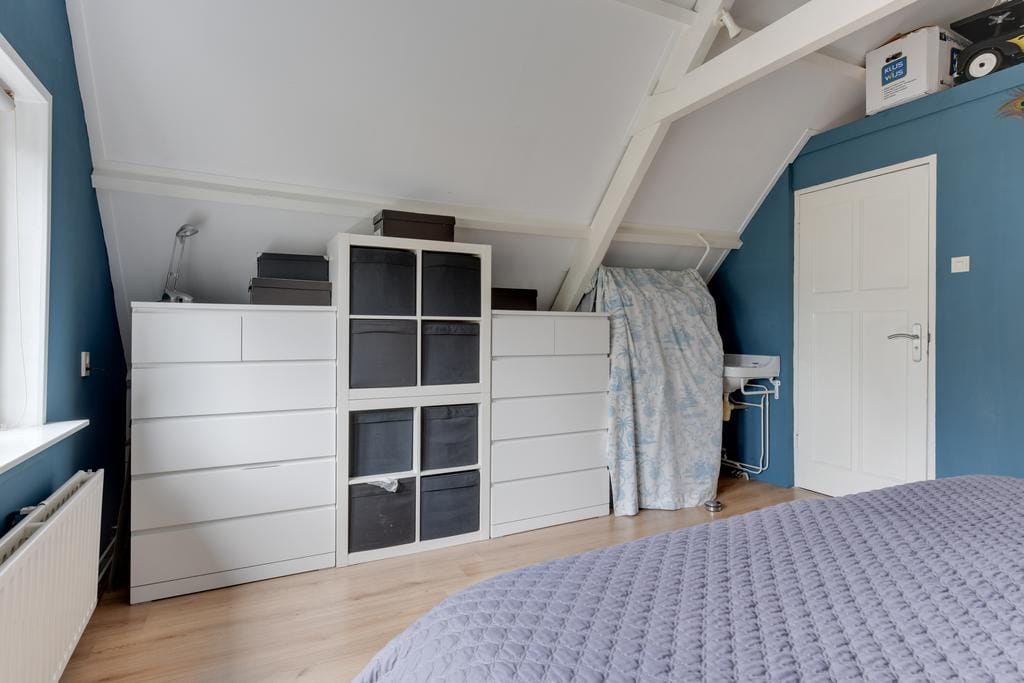 Detached Home with Independent Studio in Wooded Bergen — 25