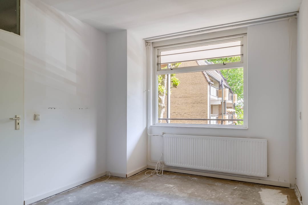 Spacious Apartment with Sunny Southwest Balconon and Green Views in Gouda — 23