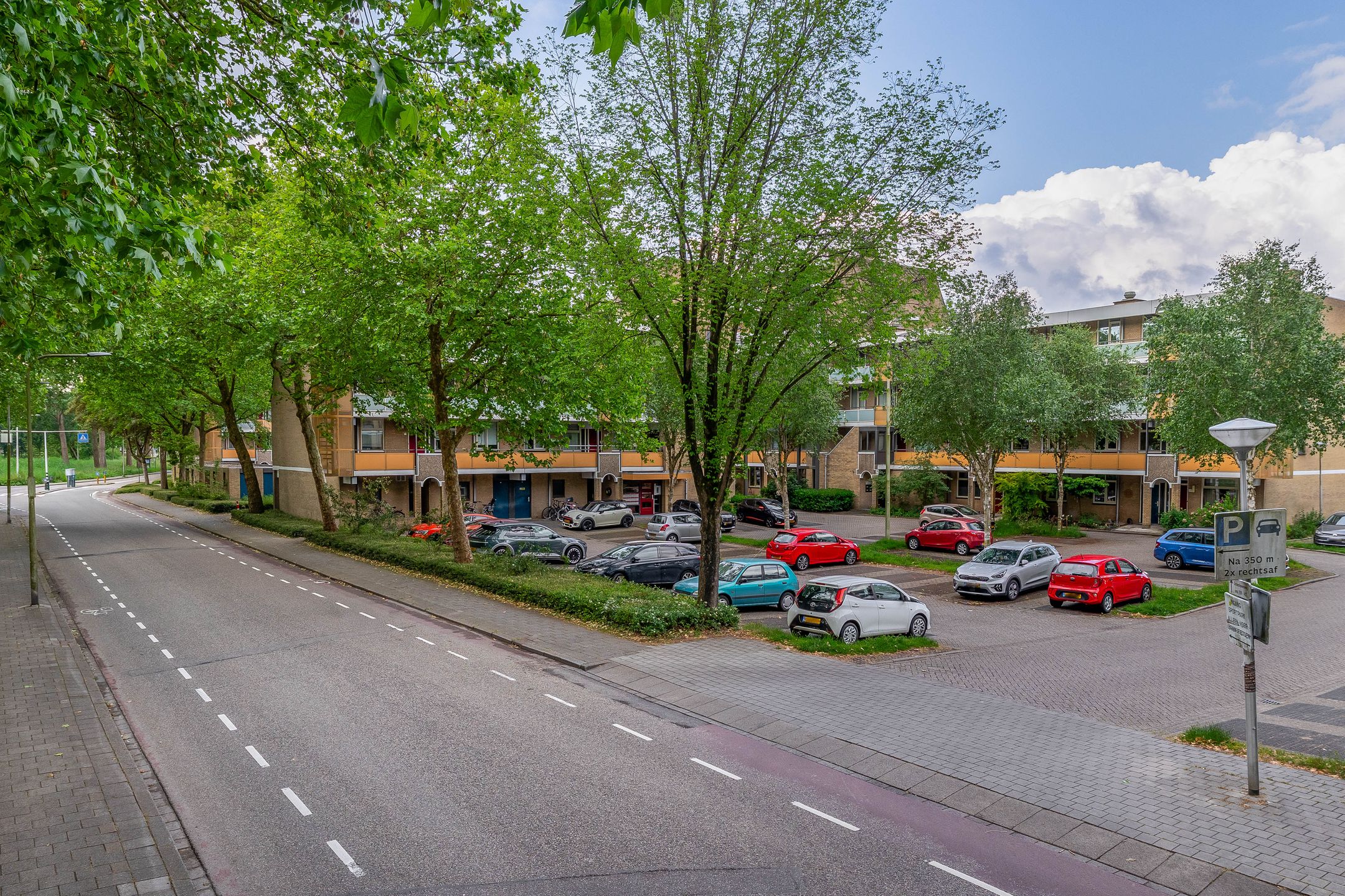 Spacious Apartment with Sunny Southwest Balconon and Green Views in Gouda — 27