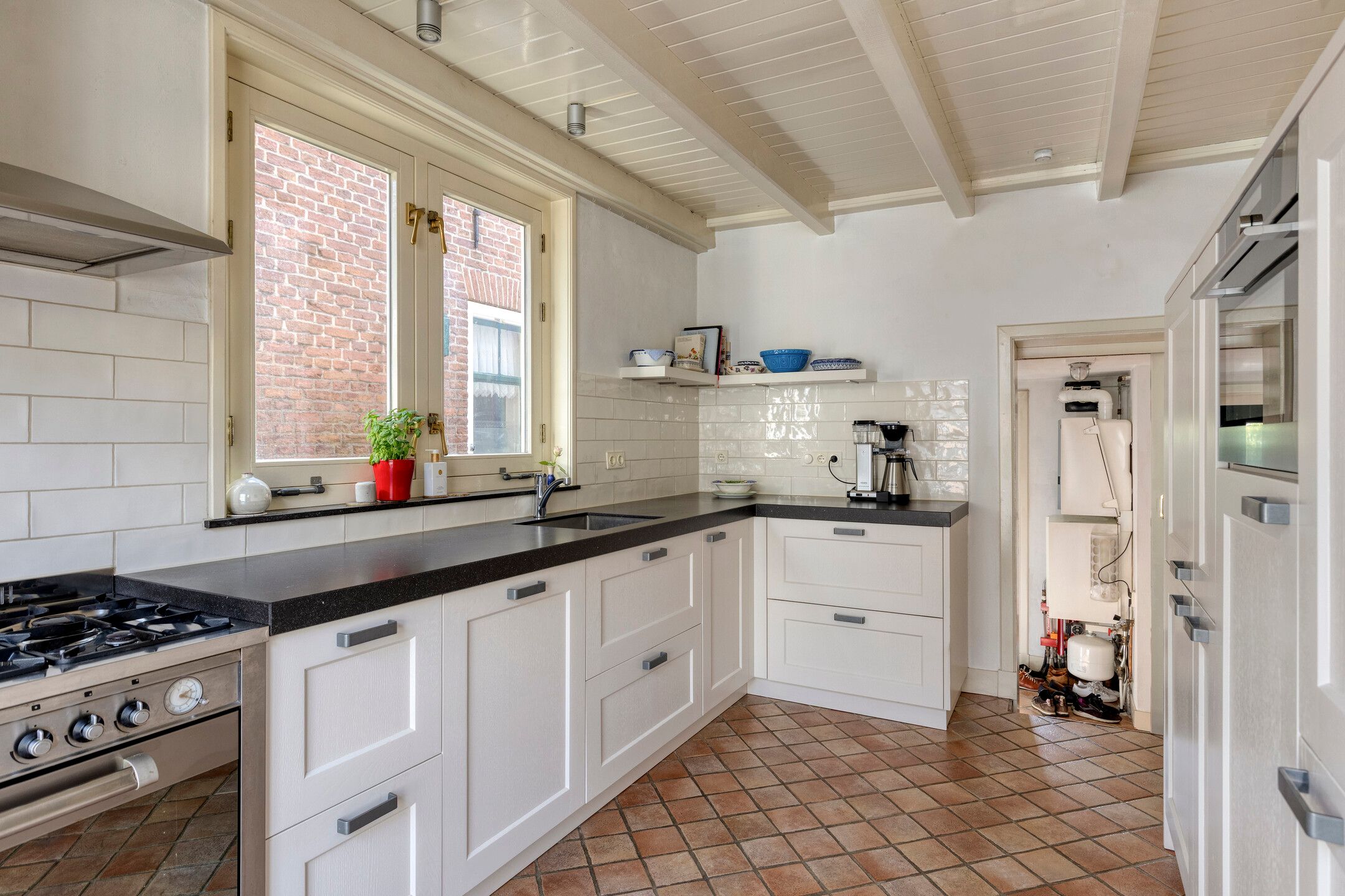 Photo 21 of Dorpsstraat LK 23