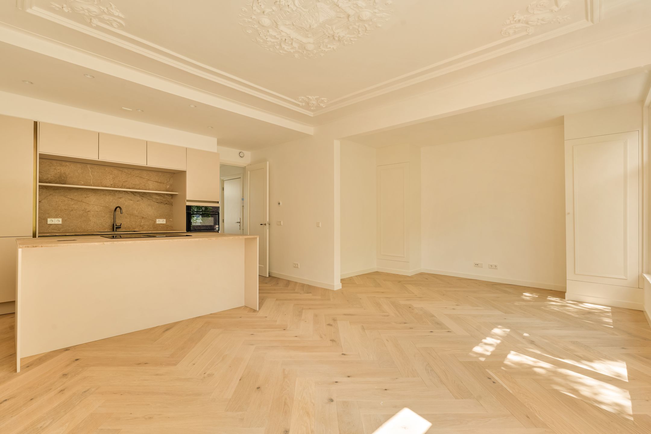 Apartment in Amsterdam - View 4