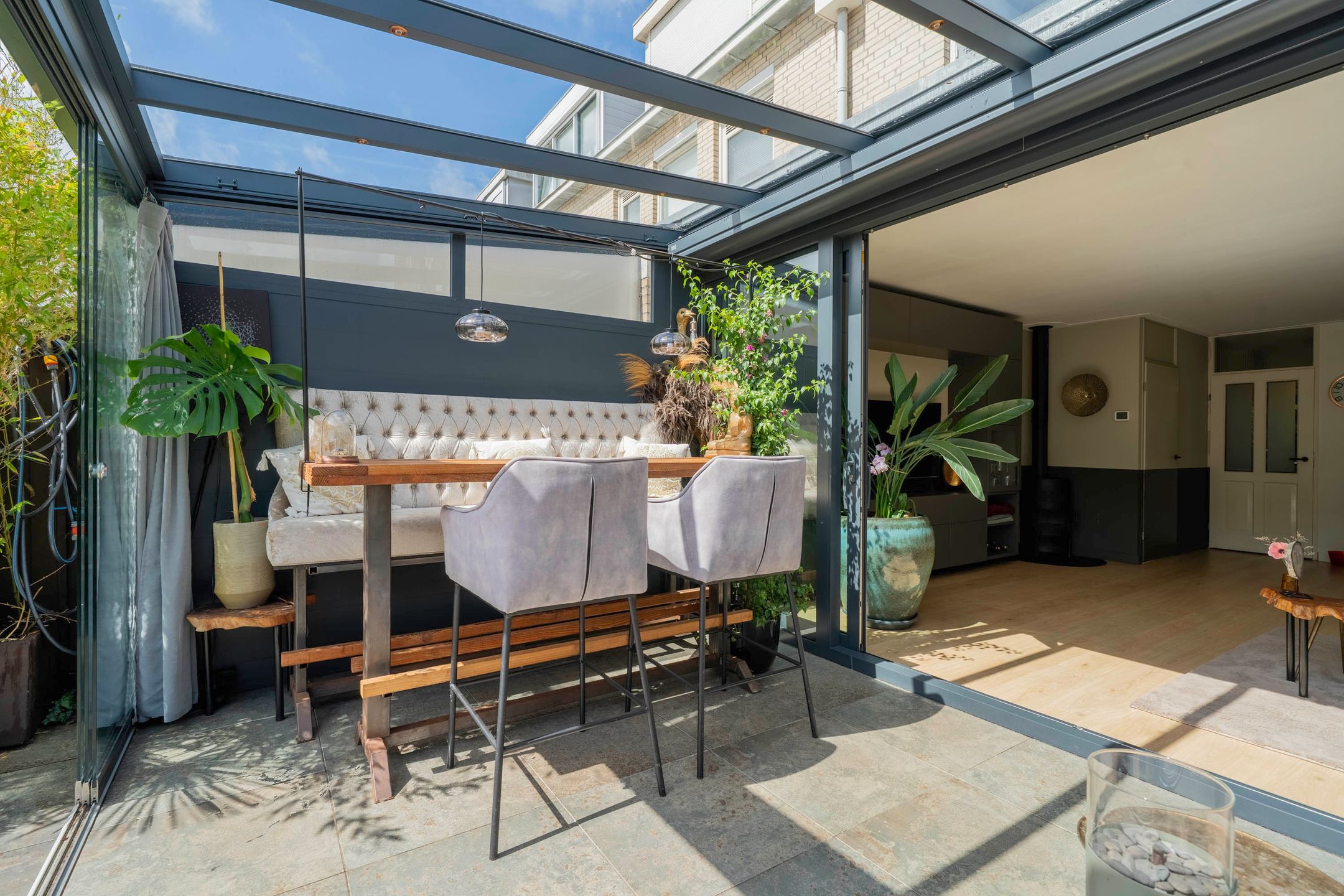 Ready-to-Move-In Family Home with Garden Room in Velserbroek — 24