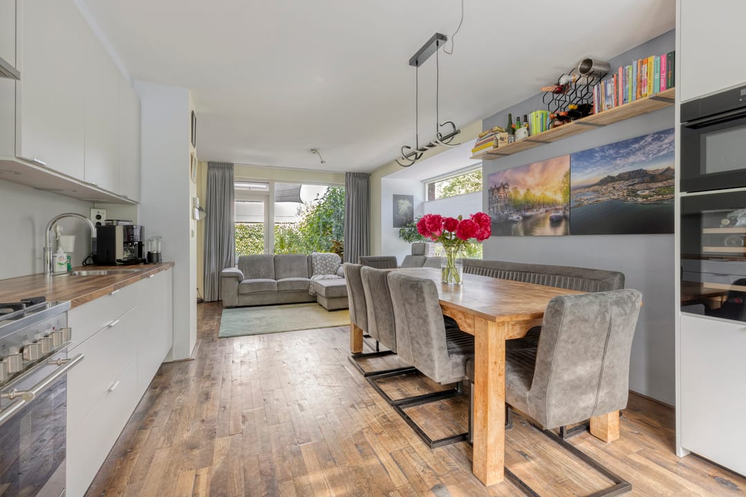 Move-in Ready Corner House with Garage and 20 Solar Panels in Amstelveen Bankrashof — 11