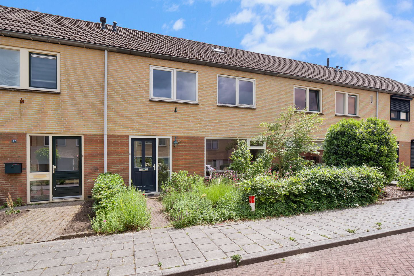 Photo 1 of Zuid Parallelweg 39