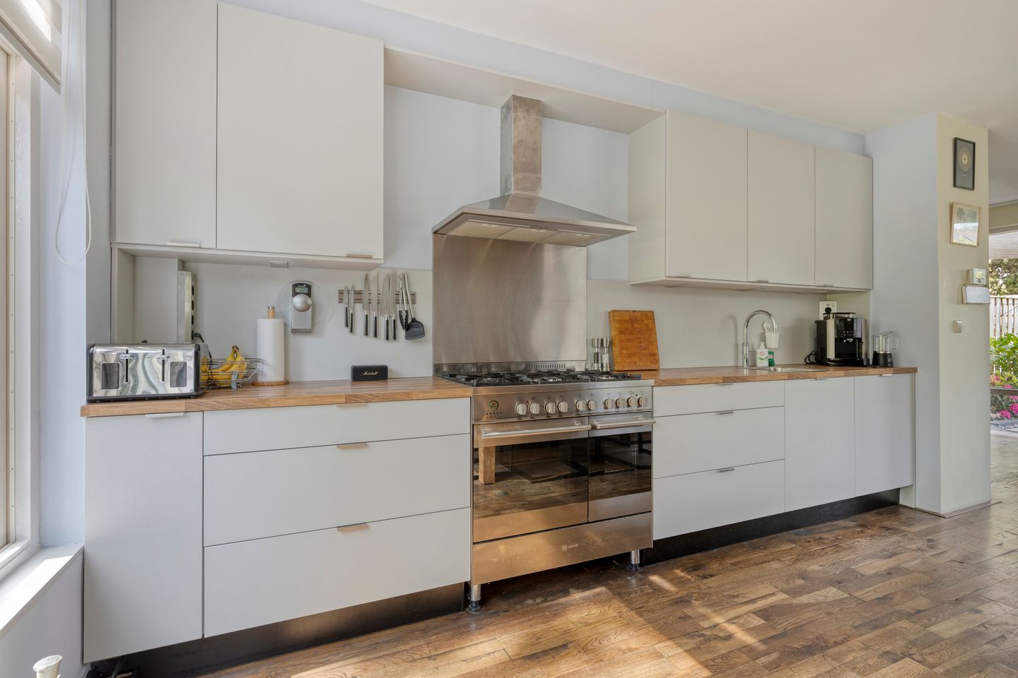 Move-in Ready Corner House with Garage and 20 Solar Panels in Amstelveen Bankrashof — 10