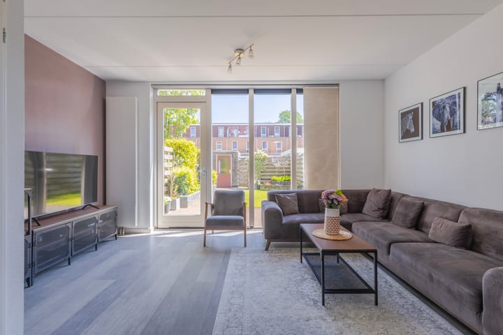 Tussenwoning te koop: Dianaplantsoen 76, Arnhem