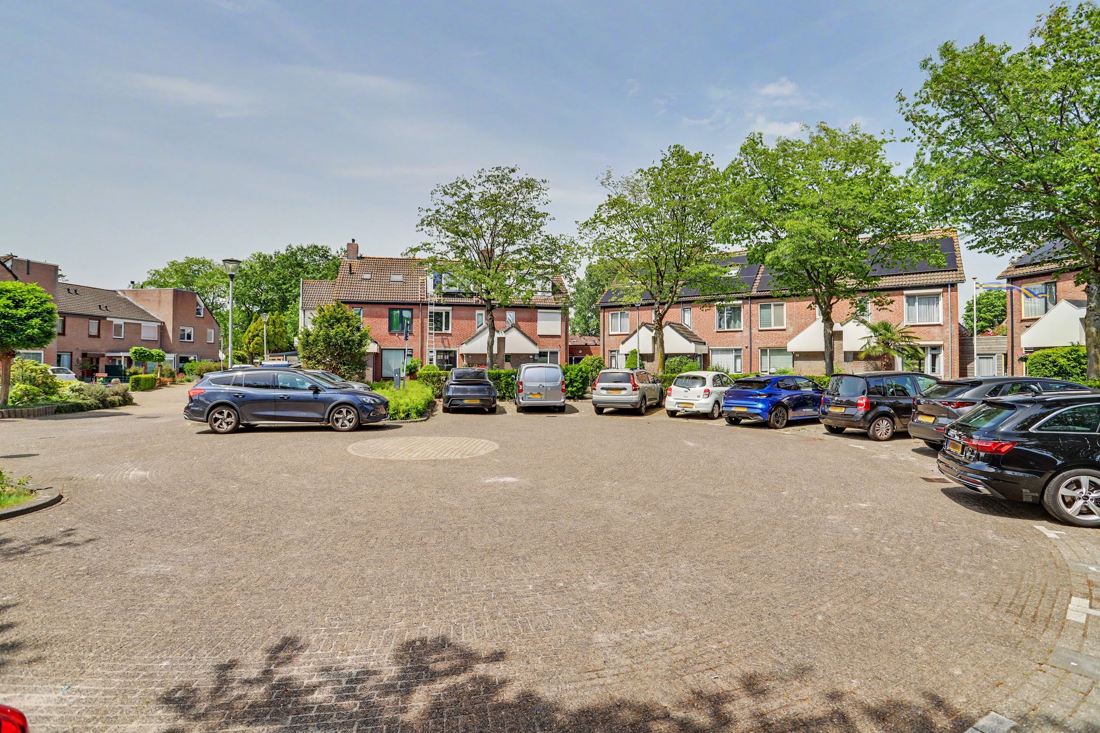 Spacious Terraced House with Garden and Solar Panels in Quiet Blaak Location — 30