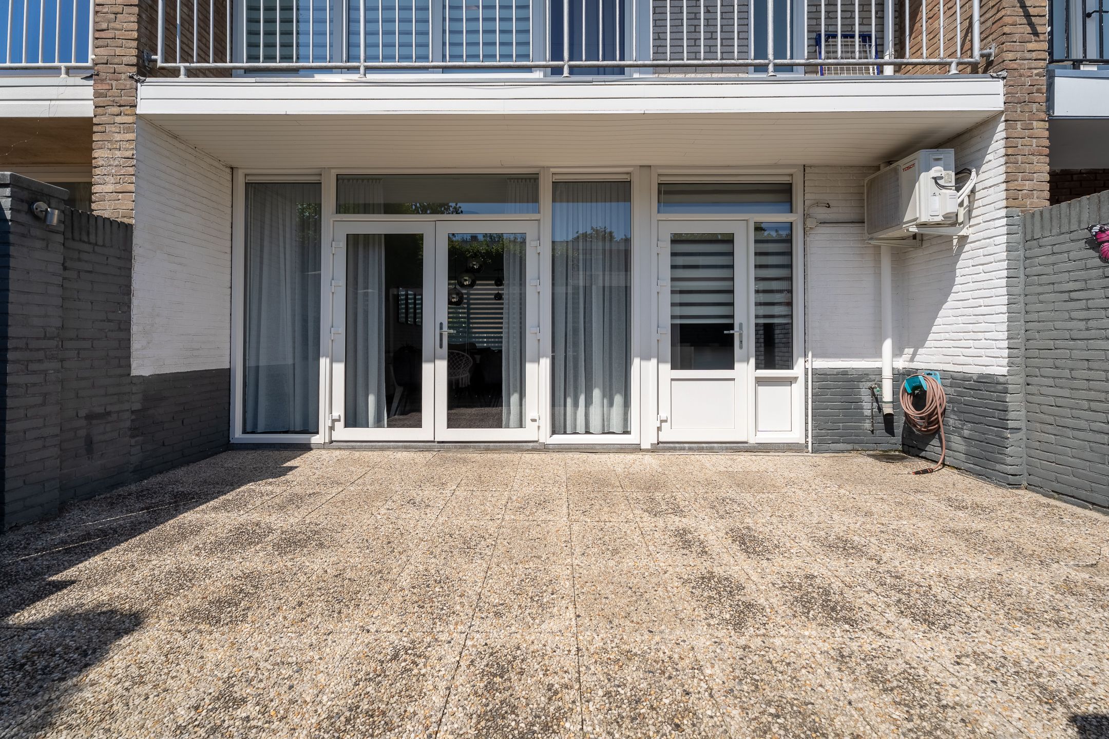 Spacious Terraced Home with Sunny South-Facing Garden Near Tilburg University Station — 24