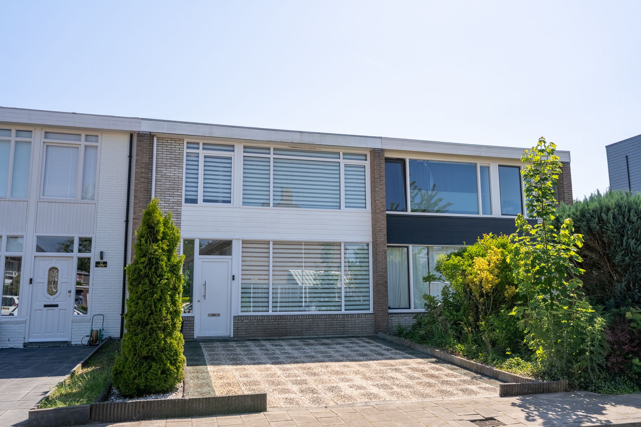 Spacious Terraced Home with Sunny South-Facing Garden Near Tilburg University Station — 27