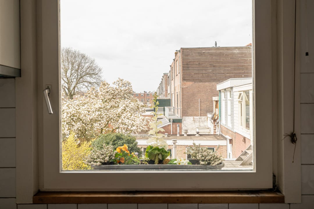 Spacious Townhouse in Popular Kleverparkbuurt with Renovation Potential — 22