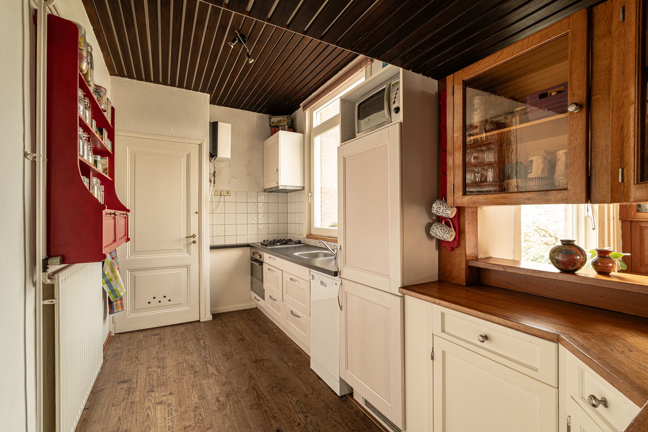 Spacious Townhouse in Popular Kleverparkbuurt with Renovation Potential — 21