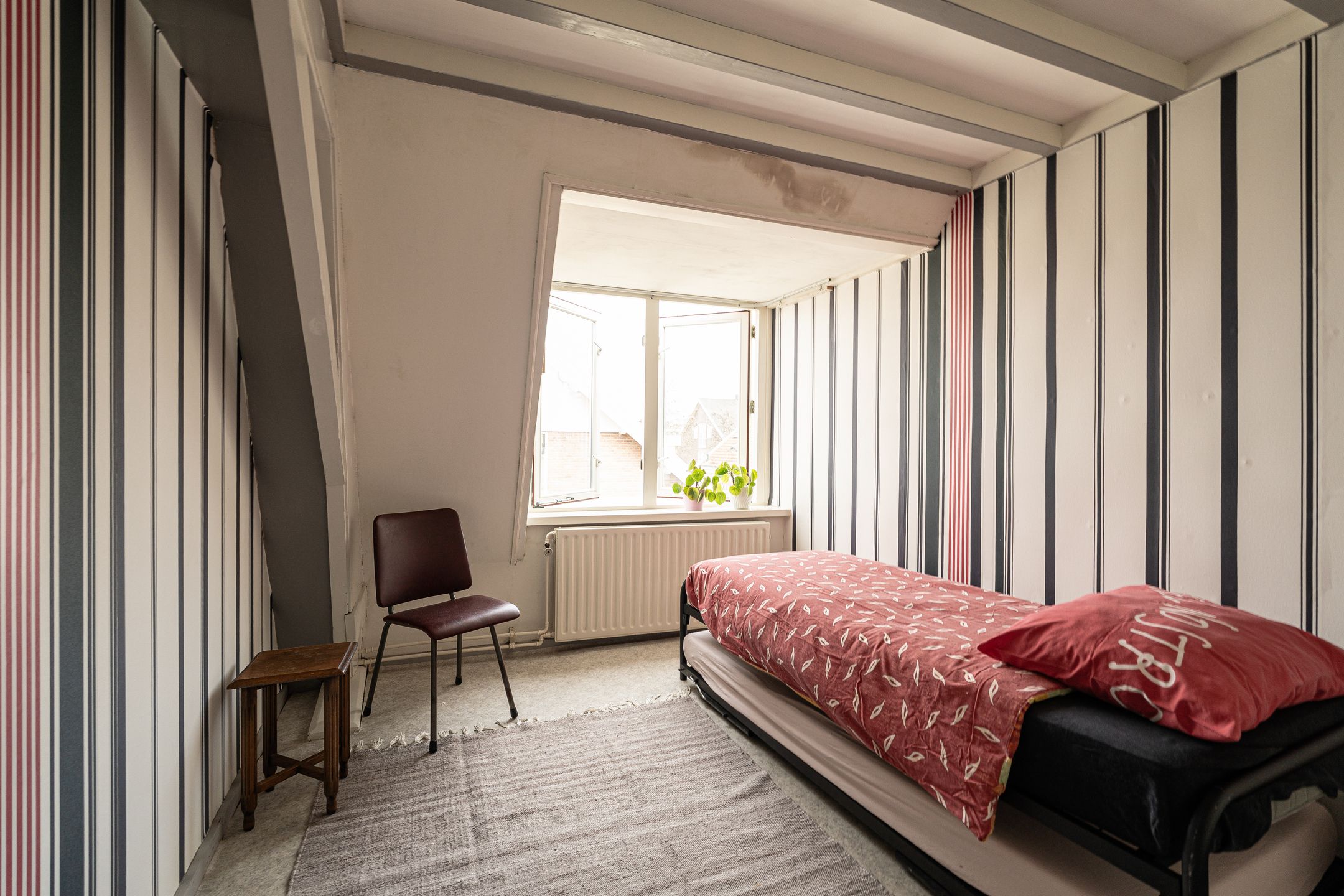 Spacious Townhouse in Popular Kleverparkbuurt with Renovation Potential — 33