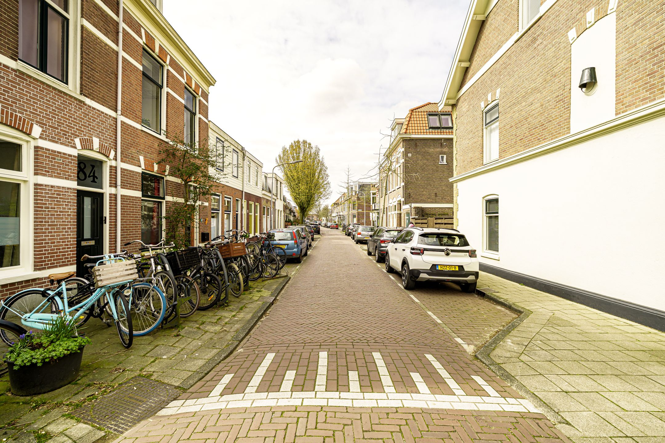 Spacious Townhouse in Popular Kleverparkbuurt with Renovation Potential — 42