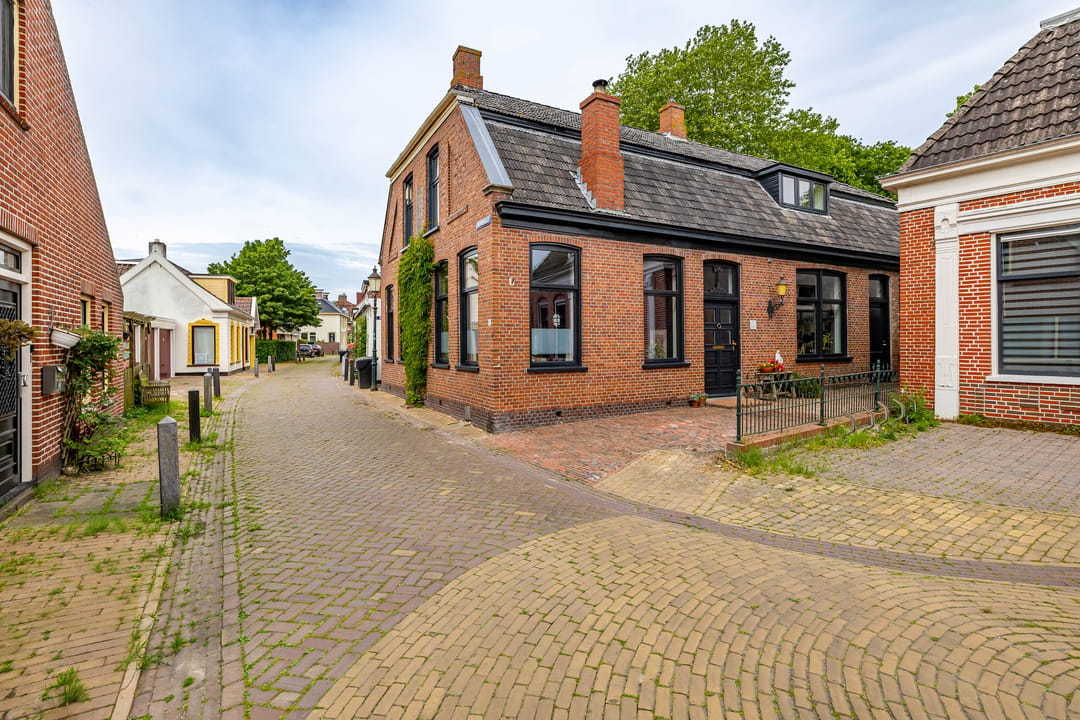 Photo 1 of Nieuwstraat 25