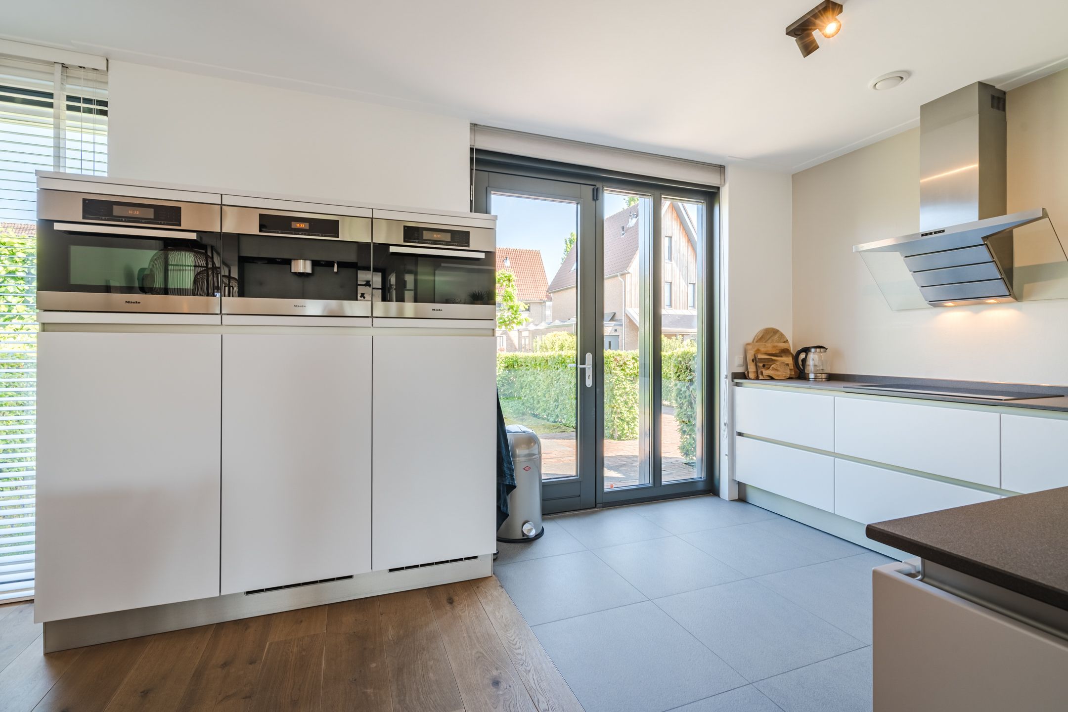 Spacious Semi-Detached Home with Large Waterfront Plot in Vleuterweide — 30