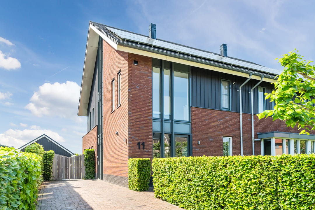 Spacious Semi-Detached Home with Large Waterfront Plot in Vleuterweide — 67