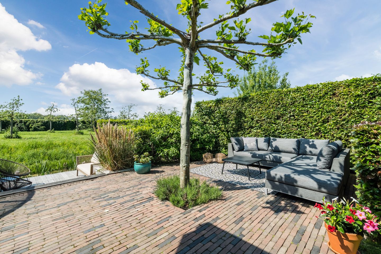 Spacious Semi-Detached Home with Large Waterfront Plot in Vleuterweide — 14