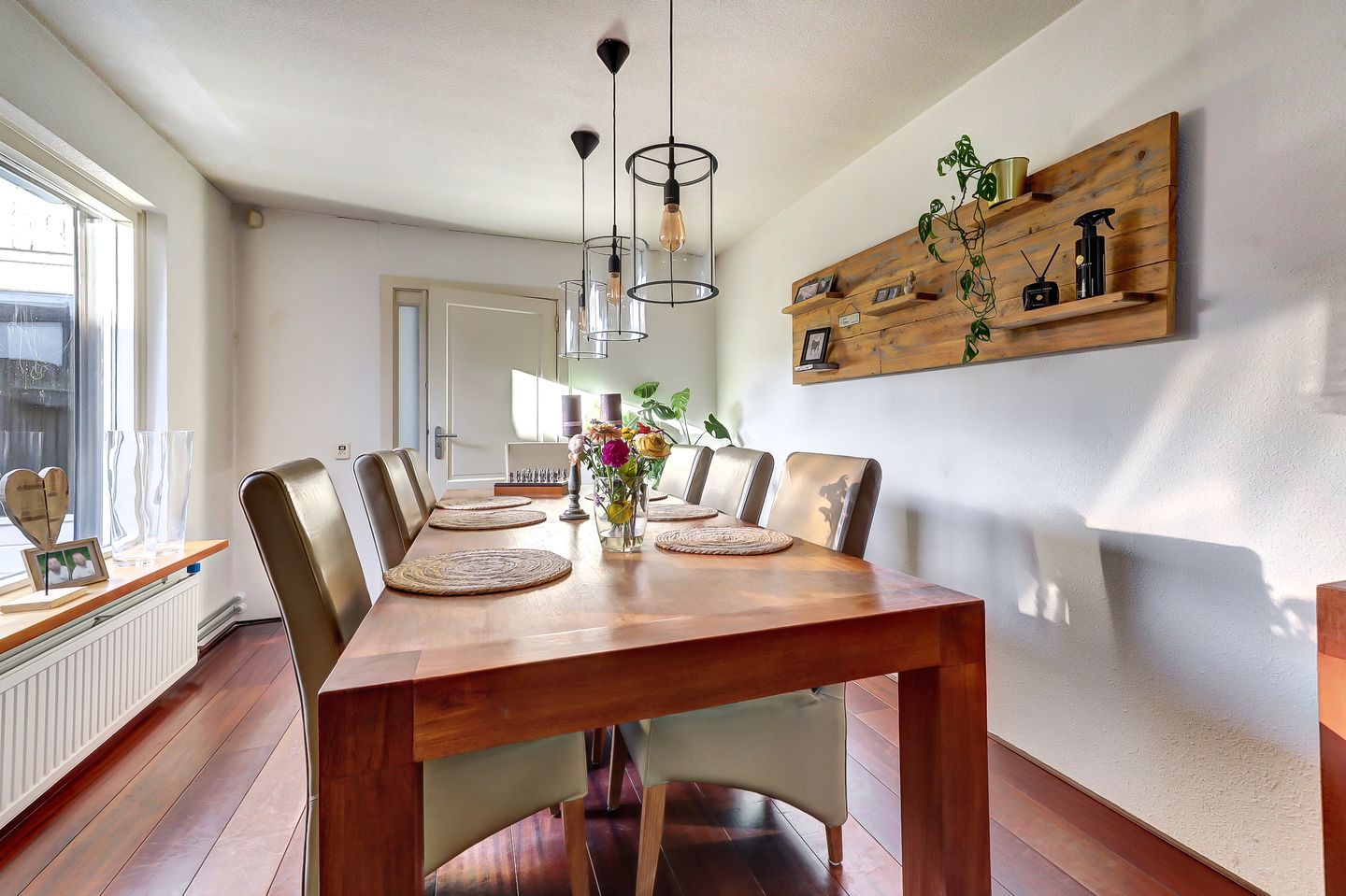 Spacious Four-Bedroom Terraced Home with Modern Renovations in Waalwijk — 10