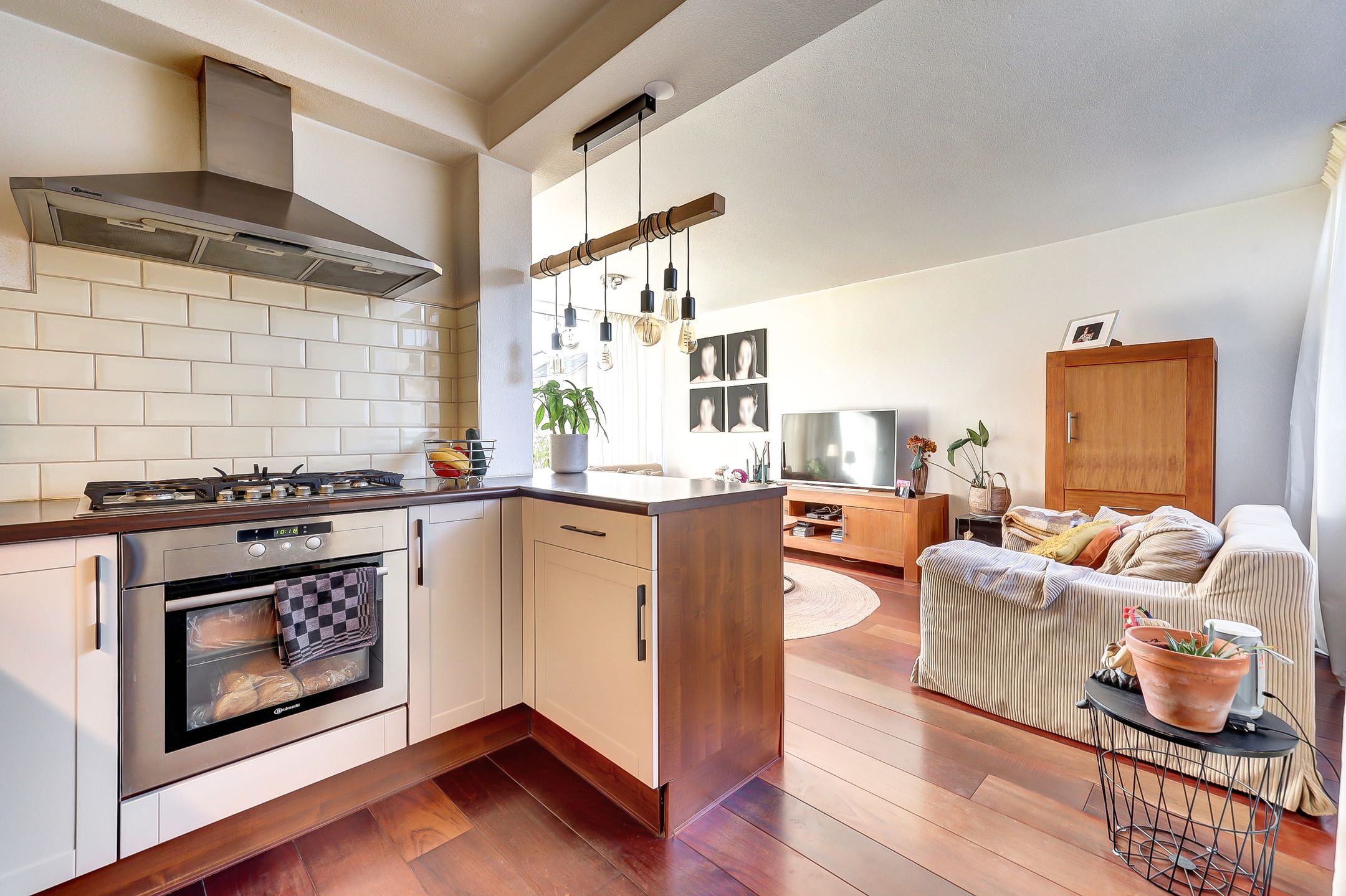 Spacious Four-Bedroom Terraced Home with Modern Renovations in Waalwijk — 12