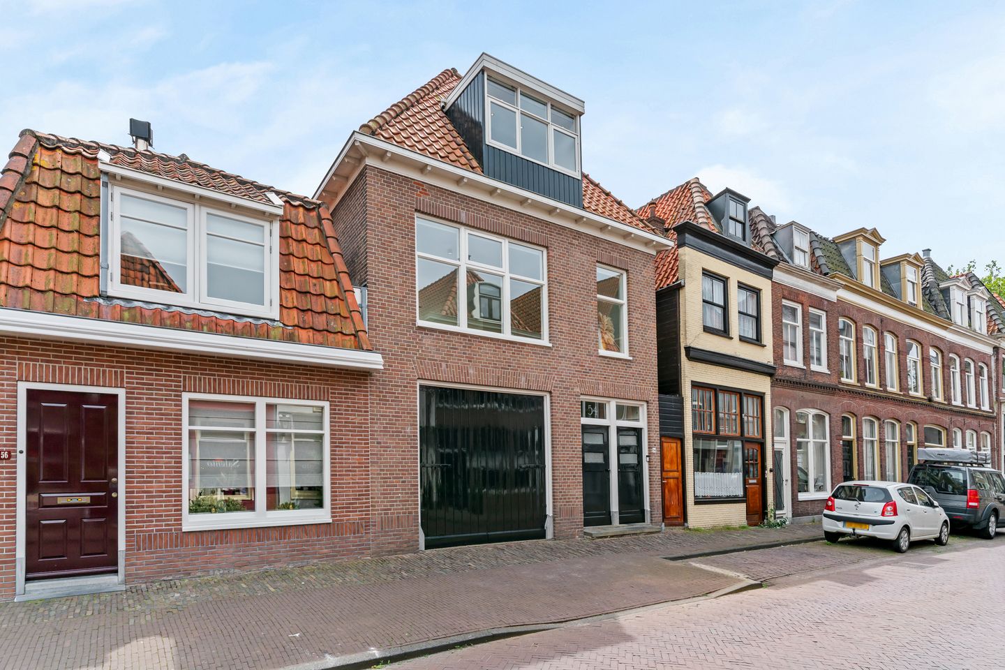 Photo 1 of Grote Oost 54