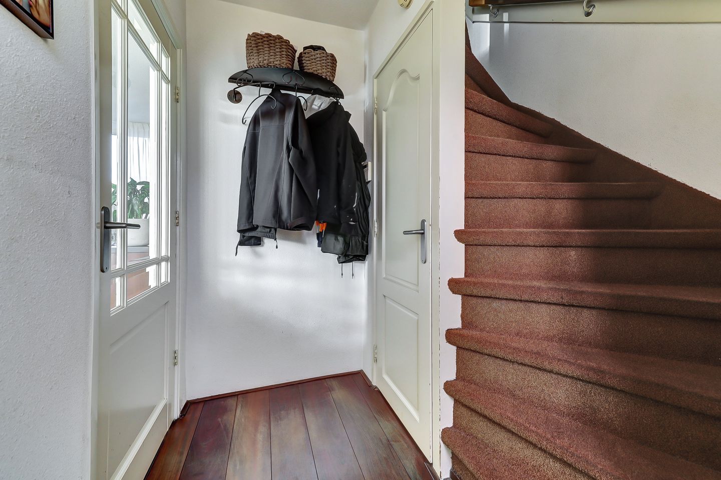 Spacious Four-Bedroom Terraced Home with Modern Renovations in Waalwijk — 14