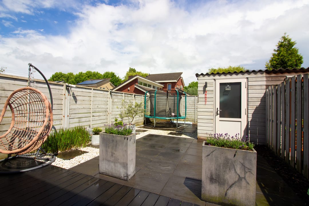 Move-In Ready Terraced Home in Popular Kersenboogerd Neighborhood — 47