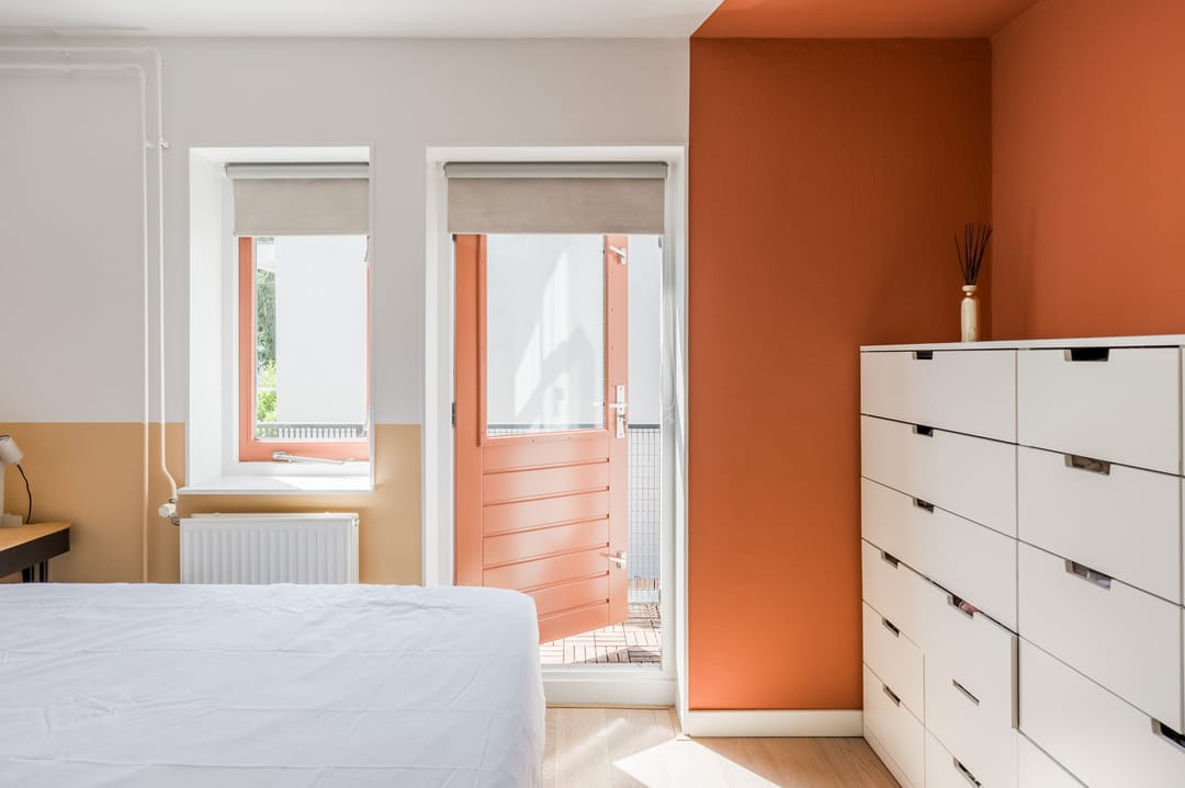 Charming Two-Bedroom Apartment with Sunny South-Facing Balcony in Historic Betondorp — 13