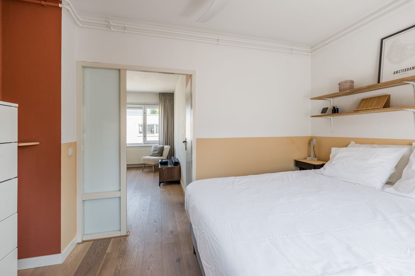 Charming Two-Bedroom Apartment with Sunny South-Facing Balcony in Historic Betondorp — 14