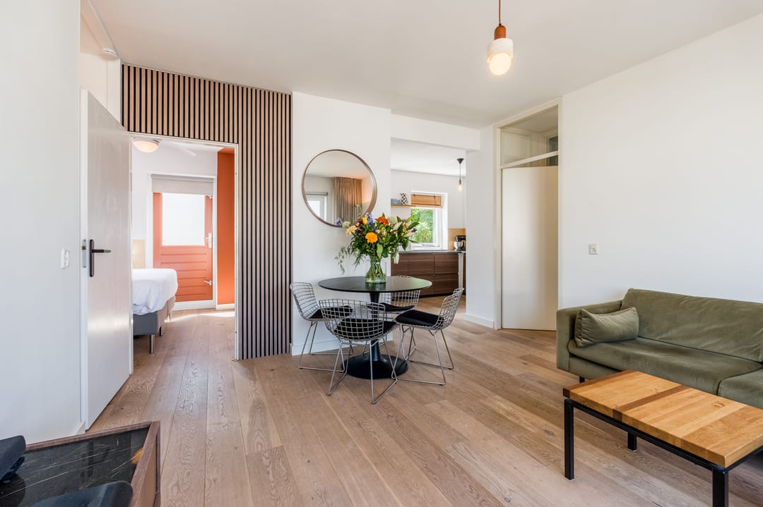 Charming Two-Bedroom Apartment with Sunny South-Facing Balcony in Historic Betondorp — 7
