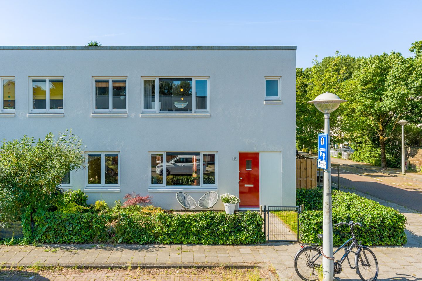 Charming Two-Bedroom Apartment with Sunny South-Facing Balcony in Historic Betondorp — 29