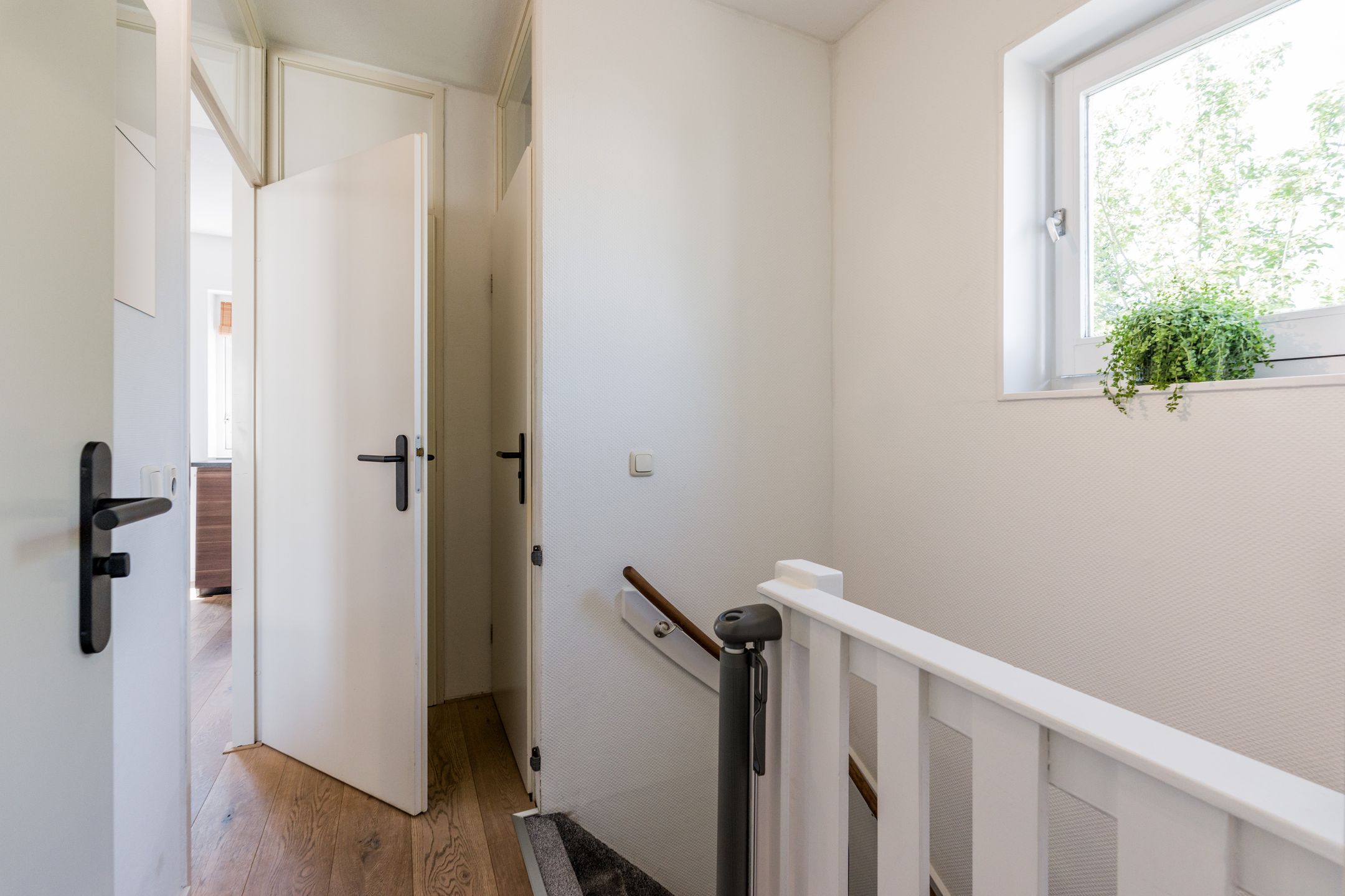 Charming Two-Bedroom Apartment with Sunny South-Facing Balcony in Historic Betondorp — 24