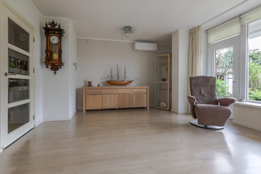 Photo 8 of Ir. Lelystraat 38