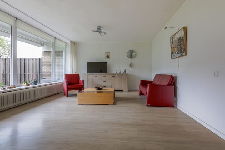 Photo 5 of Ir. Lelystraat 38