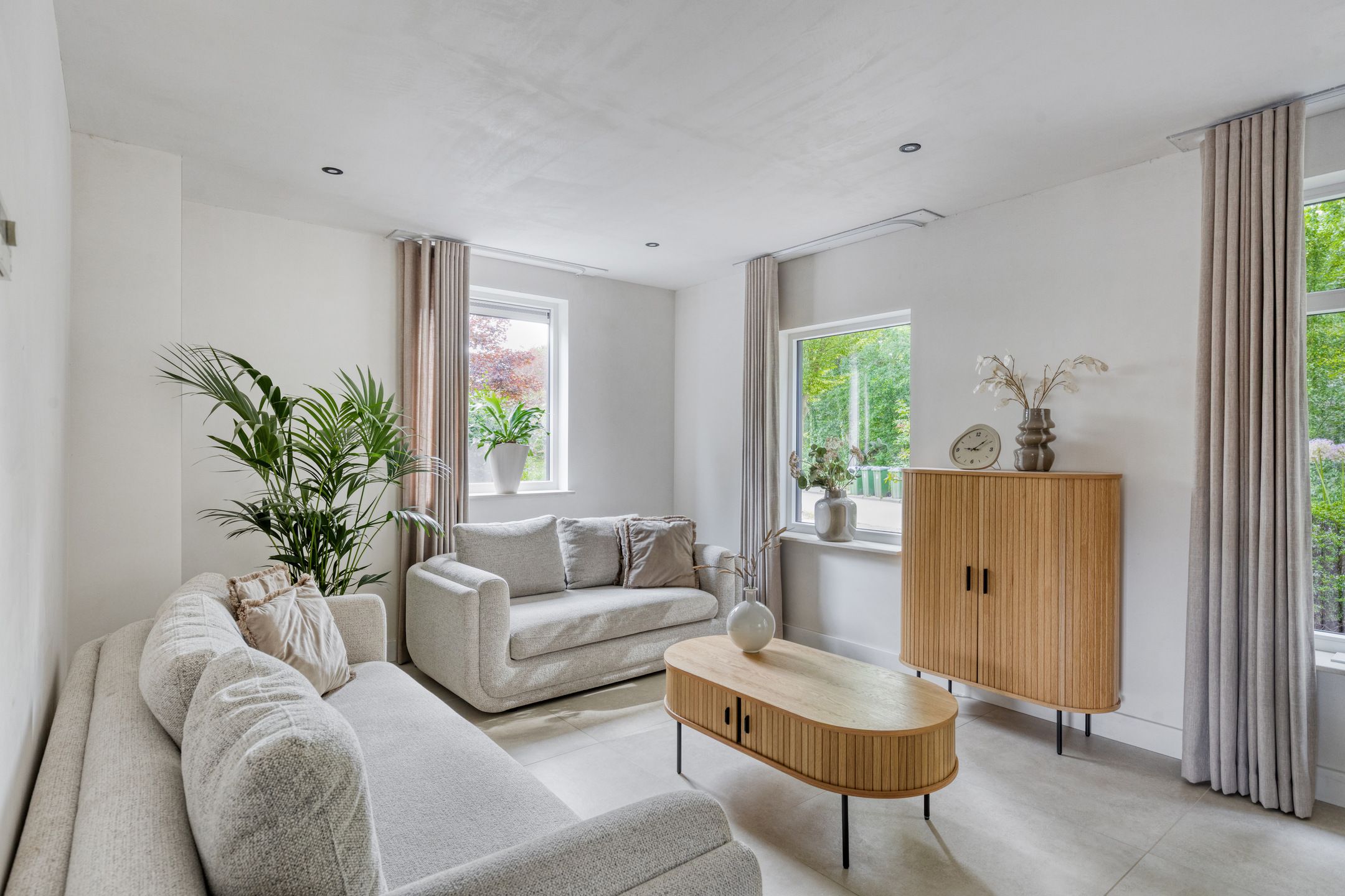 Characterful Detached Family Home with Modern 2025 Renovations in Forest-Adjacent Setting — 12