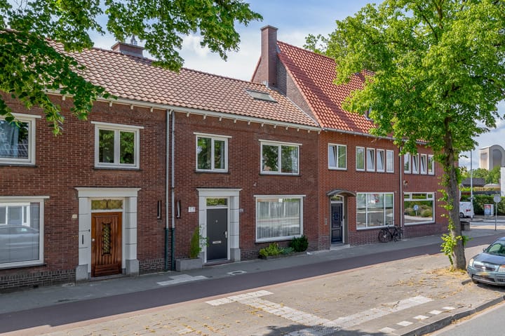 Photo 2 of Zeelsterstraat 91