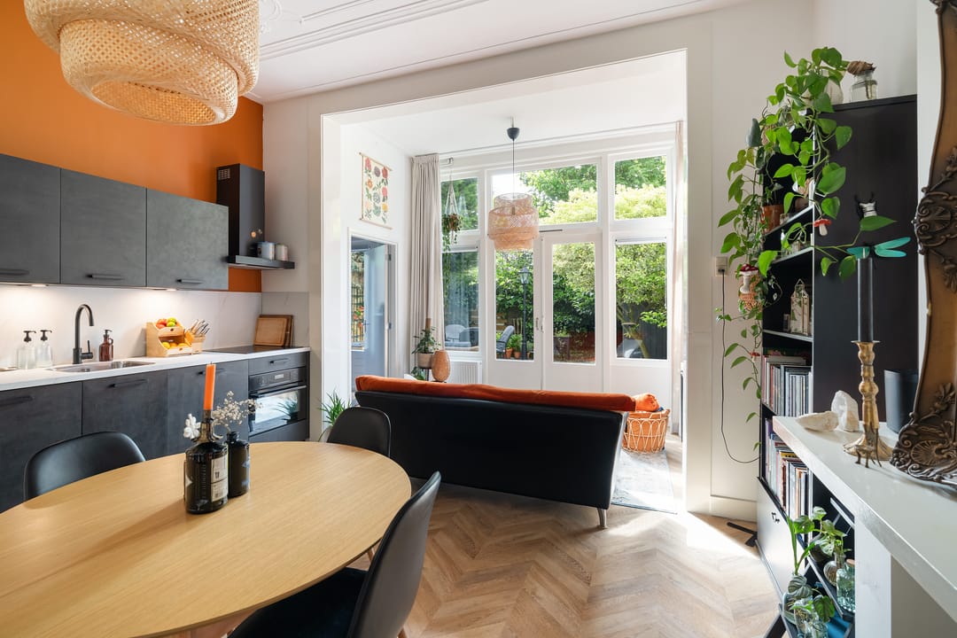 Characterful Ground Floor Apartment with Spacious Garden in Historic Leiden Building — 7