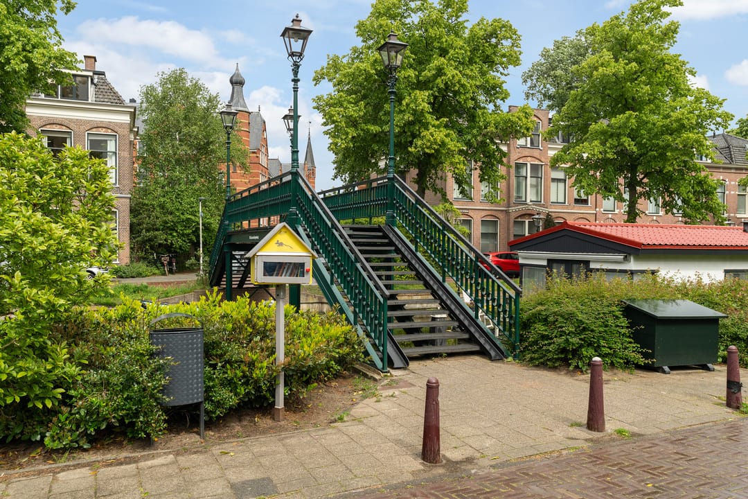 Characterful Ground Floor Apartment with Spacious Garden in Historic Leiden Building — 23