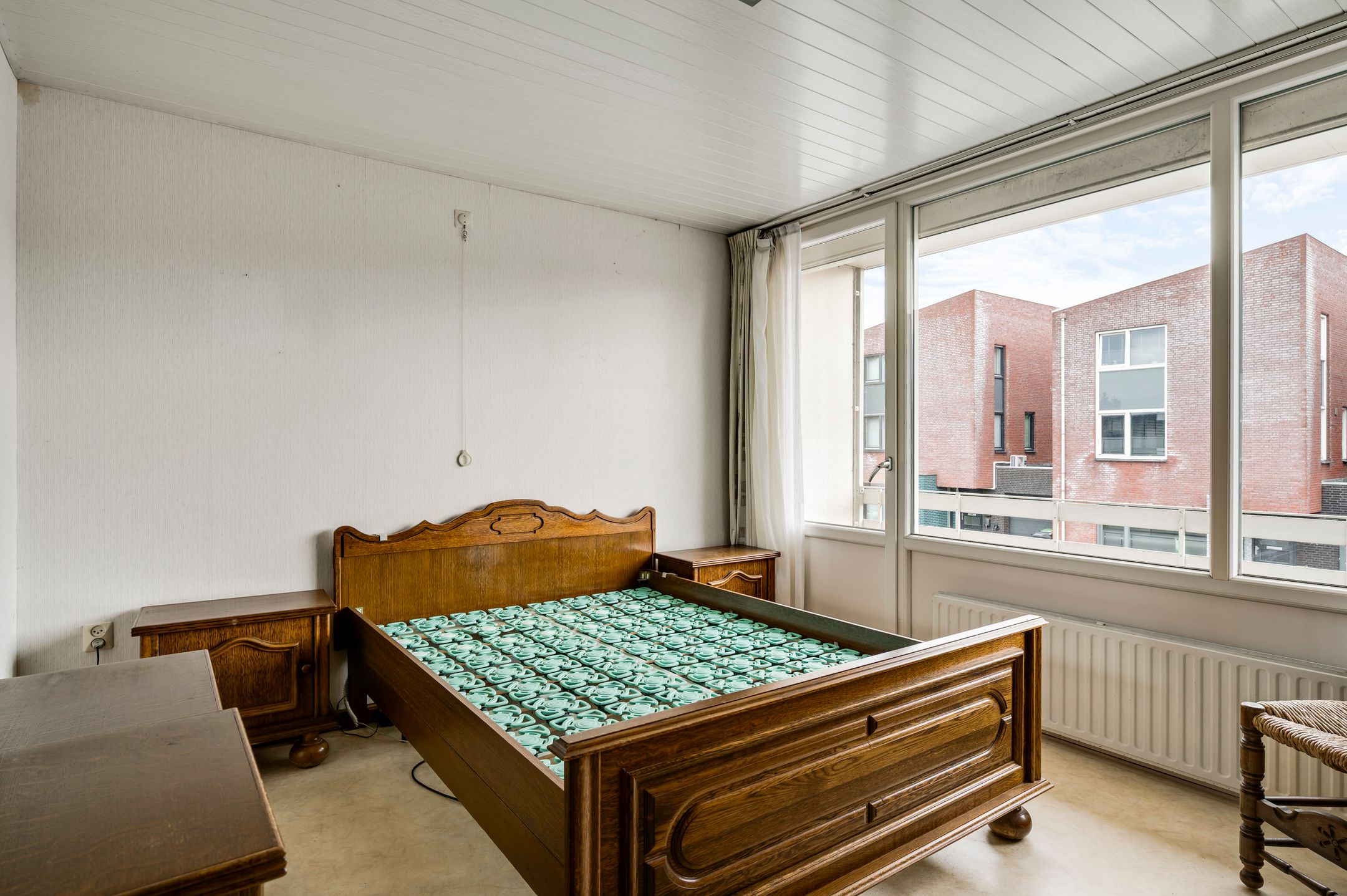 Spacious Semi-Detached Home with Large Garage in Maasniel — 21