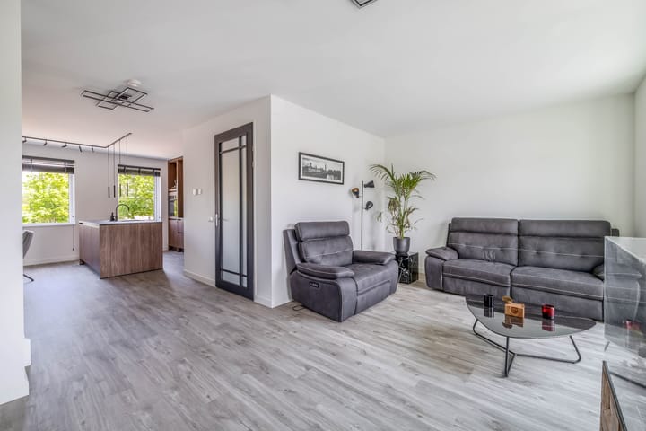 Appartement te koop: Hyacinthenstraat 20F, Lisse