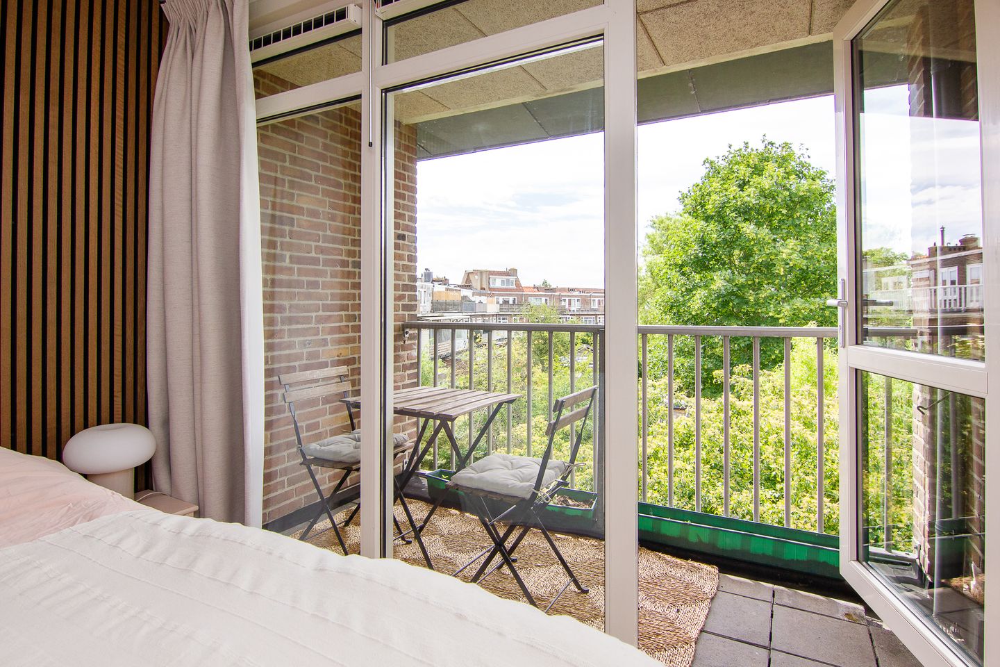 Spacious and Sustainable Family Home with Six Bedrooms in Haarlem Amsterdamsebuurt — 35
